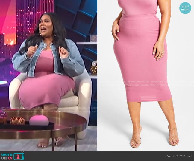 Trendy Plus Size Ribbed Skirt by Nina Parker worn by Nina Parker on E! News