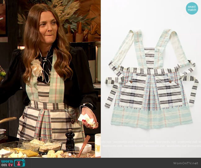 Kelby Mixed Plaid Apron by Anthropologie worn by Drew Barrymore on The Drew Barrymore Show