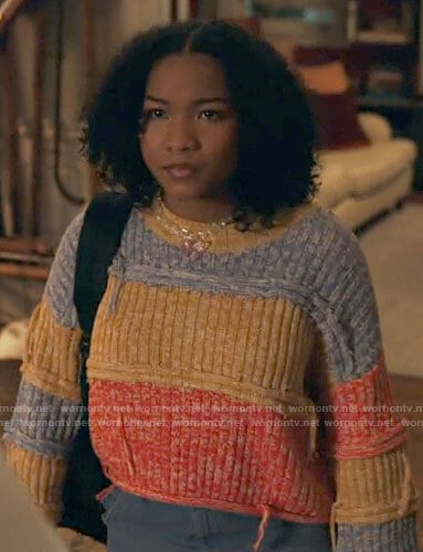 Delilah's colorblock sweater on The Equalizer