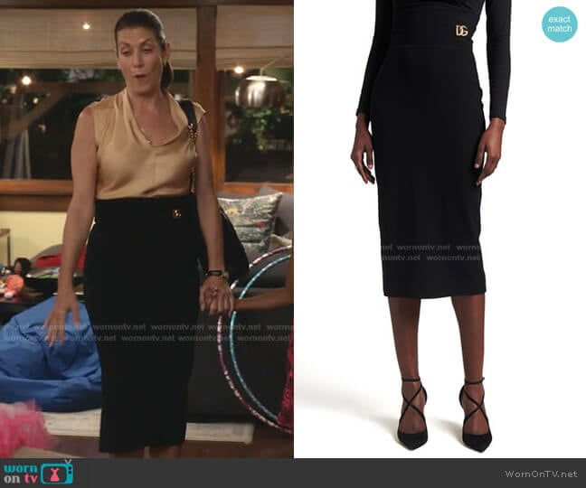 Pencil skirt by Dolce & Gabbana worn by Kate Walsh on Greys Anatomy