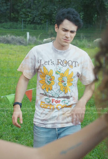 Dylan's Lets Root For Eachother t-shirt on I Know What You Did Last Summer