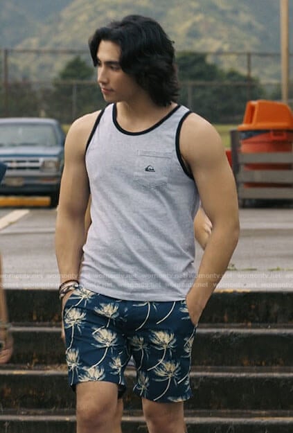 Johnny's grey Quiksilver logo tank top and palm tree shorts on I Know What You Did Last Summer