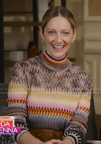 Judy Greer’s zig zag knit dress on Today