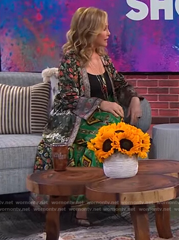 Kathy Hilton’s floral print kimono on The Kelly Clarkson Show