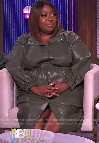 Loni’s green leather trench coat on The Real