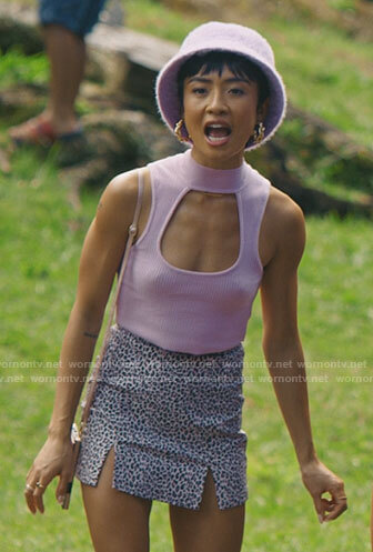 Margot’s purple cutout top, leopard skirt and fluffy bucket hat on I Know What You Did Last Summer