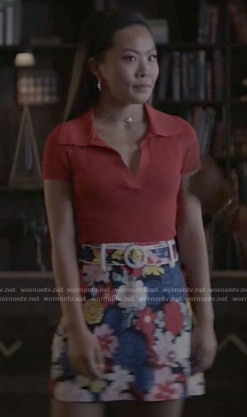 Mary's red polo top and floral skirt on Batwoman