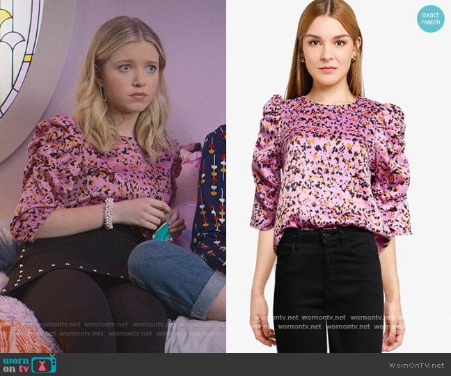 WornOnTV: Stacey’s pink printed top on The Baby-Sitters Club | Shay ...