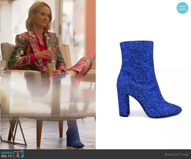 Saint Laurent Lou Glitter Boots worn by Alice Pieszecki (Leisha Hailey) on The L Word Generation Q