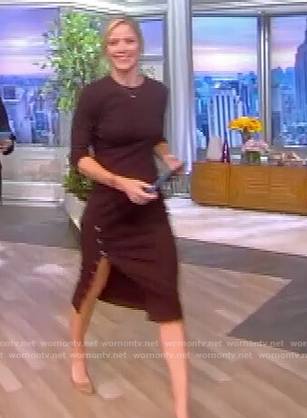Sara’s burgundy side button dress on The View