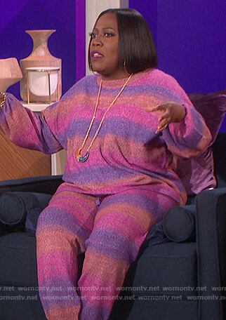 Sheryl’s stripe sweatshirt and pants on The Talk