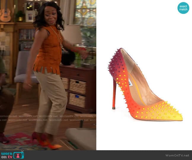 Steve Madden Vala-S Multicolored Studded Pumps worn by Tina Butler (Tichina Arnold) on The Neighborhood