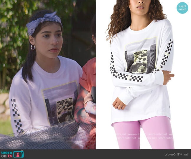 Room View Long Sleeve Boyfriend Tee by Vans worn by Dawn Schafer (Kyndra Sanchez) on The Baby-Sitters Club