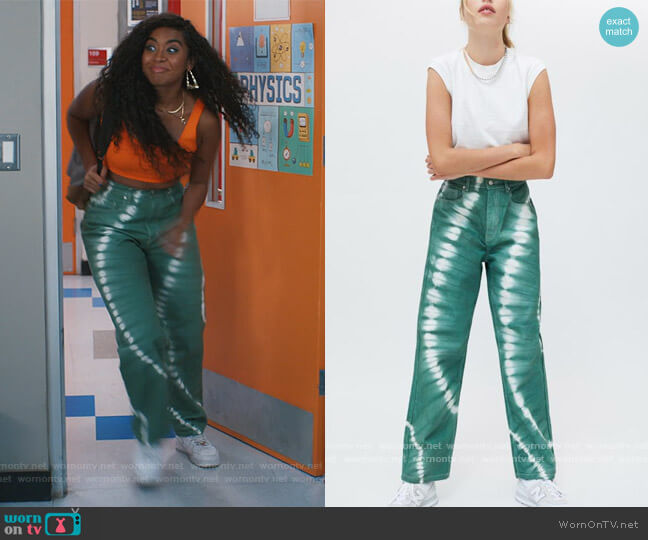  worn by Aisha (Alycia Pascual-Pena) on Saved By The Bell