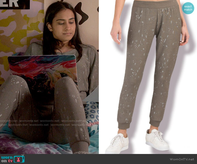 Chaser Cozy Joggers worn by Bela Malhotra (Amrit Kaur) on The Sex Lives of College Girls