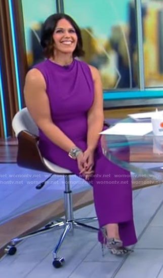 Dana Jacobson’s magenta pink jumpsuit on CBS Saturday Morning