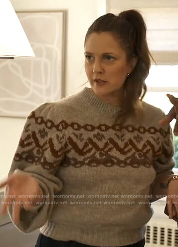 Drew’s gray knit sweater on The Drew Barrymore Show