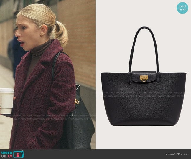 Gancini Tote by Ferragamo worn by Kate Keller (Tavi Gevinson) on Gossip Girl