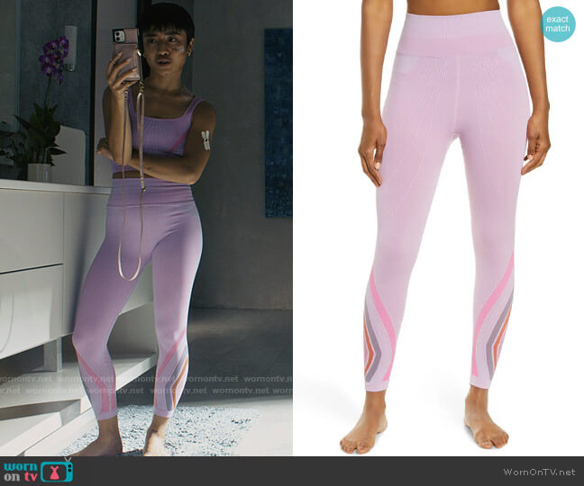 Margot’s pink leggings on I Know What You Did Last Summer