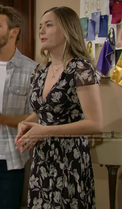 Hope's floral short sleeve dress on The Bold and the Beautiful