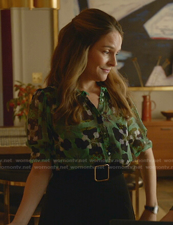 Izzy's green floral blouse on Bull