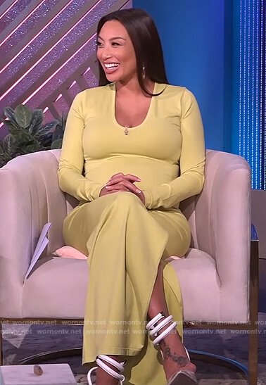 Jeannie's yellow scoop neck midi dress on The Real