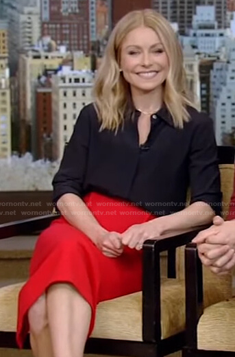Kelly’s red pencil skirt on Live with Kelly and Ryan