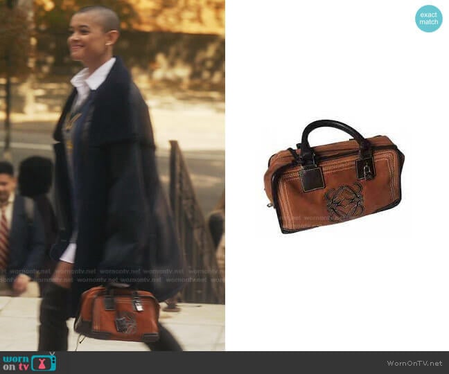 Amazona Suede Handbag by Loewe worn by Julien Calloway (Jordan Alexander) on Gossip Girl