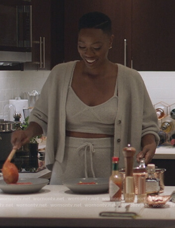 Molly's gray cardigan and sweatpants on Insecure