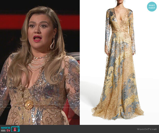 Kelly's sequin v-neck gown on The Voice ...