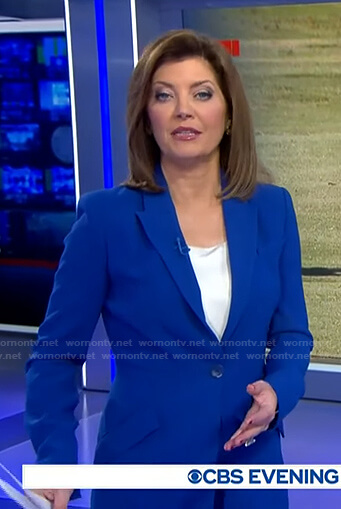 Norah's blue blazer on CBS Evening News