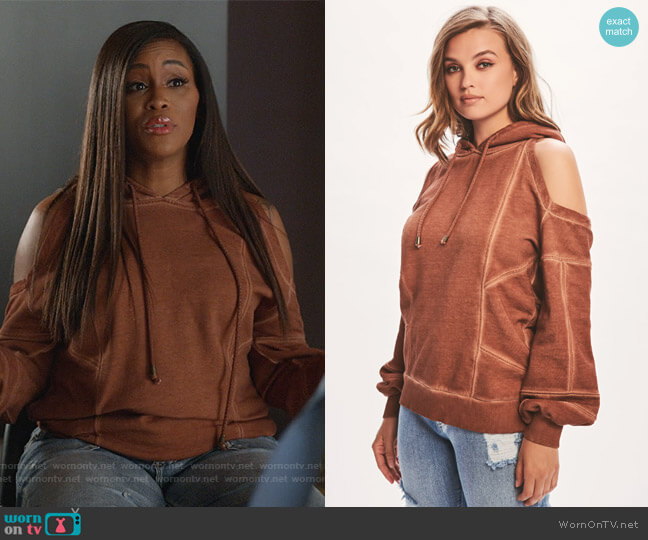 WornOnTV: Brianna’s brown cold shoulder hoodie on Queens | Eve ...
