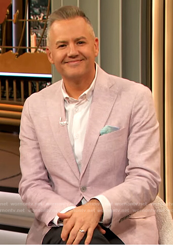 Ross’s pink blazer on The Drew Barrymore Show