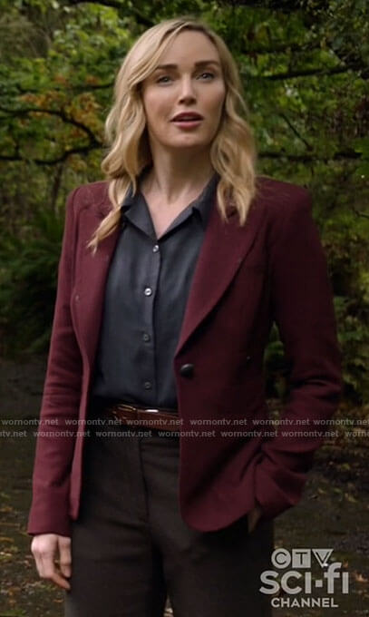 Sara's burgundy blazer on Legends of Tomorrow