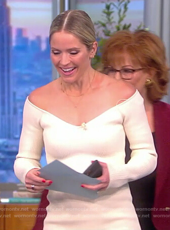 Sara’s white off shoulder dress on The View