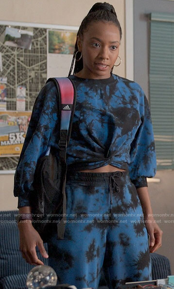 Whitney’s blue tie dye cropped sweatshirt and pants set on The Sex Lives of College Girls