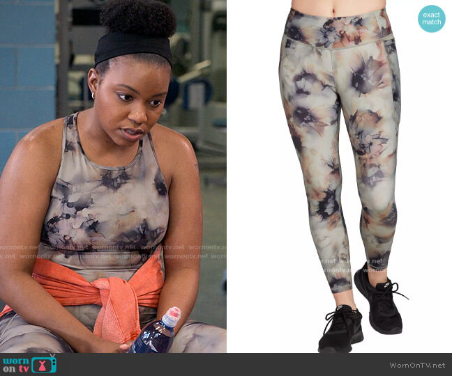Calia by Carrie Underwood Energize Leggings worn by Willow (Renika Williams) on The Sex Lives of College Girls