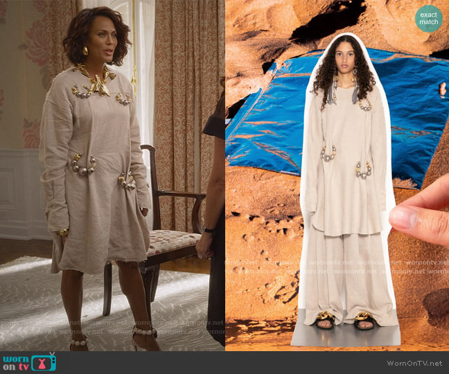 2021 Summer Collection by JW Anderson worn by Lisa Todd Wexley (Nicole Ari Parker) on And Just Like That