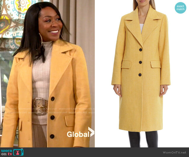 Avec Les Filles Single-Breasted Walker Coat in Ivory/Mustard worn by Tina (Tichina Arnold) on The Neighborhood
