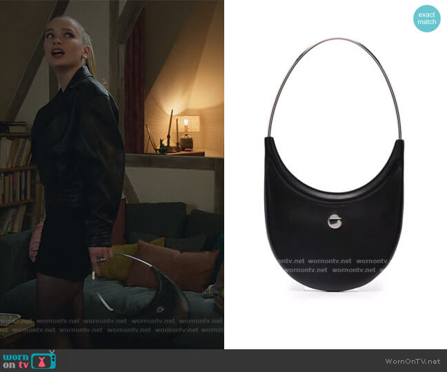 Ring Swipe leather tote bag by Coperni worn by Camille (Camille Razat) on Emily in Paris