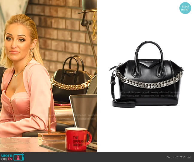Antigona Chain Small Leather Tote by Givenchy worn by Mary Fitzgerald  on Selling Sunset