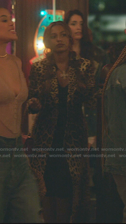 Monet’s leopard long coat on Gossip Girl