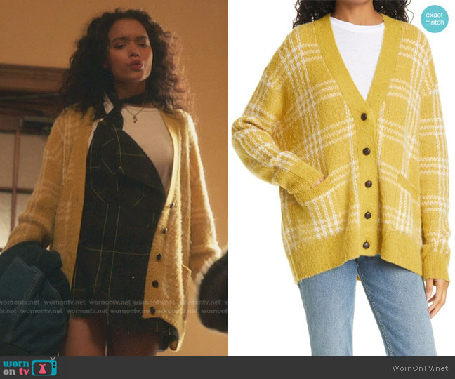 90s Oversize Check Wool & Alpaca Blend Cardigan by Re/Done worn by Zoya Lott (Whitney Peak) on Gossip Girl