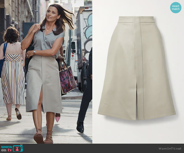 Lauren A-line skirt by Stella McCartney worn by Bridget Moynahan on And Just Like That