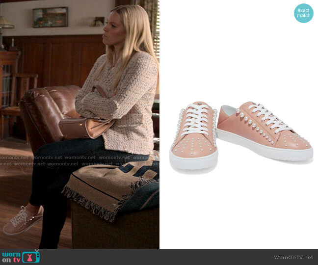 Stuart Weitzman Goldie Faux Pearl-embellished Sneakers worn by Leighton Murray (Reneé Rapp) on The Sex Lives of College Girls