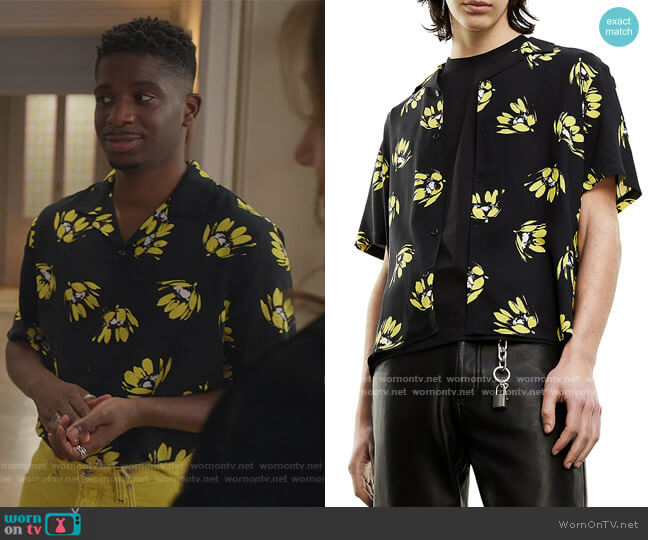 Summer Daisy Camp Shirt by The Kooples worn by Julien (Samuel Arnold) on Emily in Paris