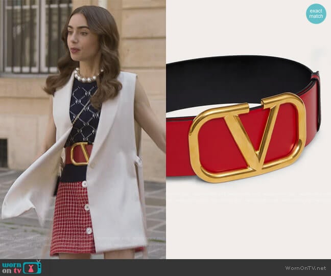 Reversible VLogo Belt 70mm by Valentino Garavani worn by Emily Cooper (Lily Collins) on Emily in Paris