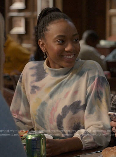 Whitney's tie dye mock neck sweatshirt on The Sex Lives of College Girls