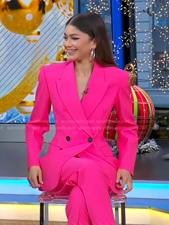 Zendaya’s pink double breasted blazer on Good Morning America