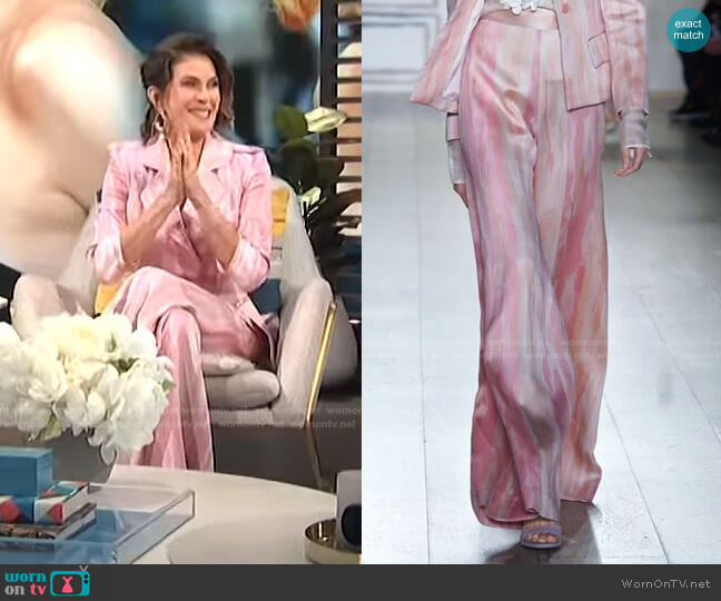 Brushstrokes Palazzo Pant by Kevan Hall worn by Teri Hatcher on E! News Daily Pop
